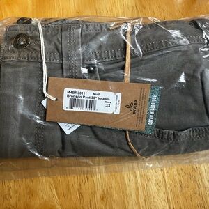 Prana Men’s Bronson Pant 33x30 Mud BRAND NEW / UNOPENED